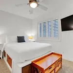 Fantastic Bayside Vacation Home - Wifi, Central Ac, Patio, Private Washer & Dryer