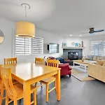 Fantastic Bayside Vacation Home - Wifi, Central Ac, Patio, Private Washer & Dryer